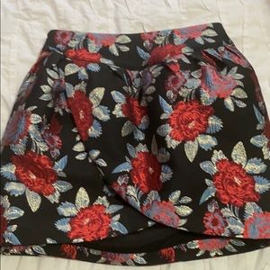 Floral tulip skirt